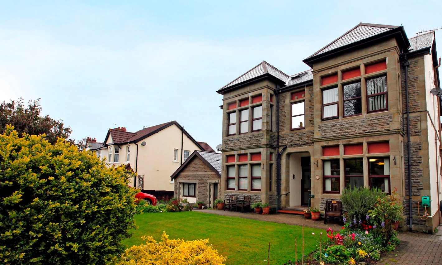 Supported (sheltered) Housing in Caerphilly, Wales Abbeyfield House